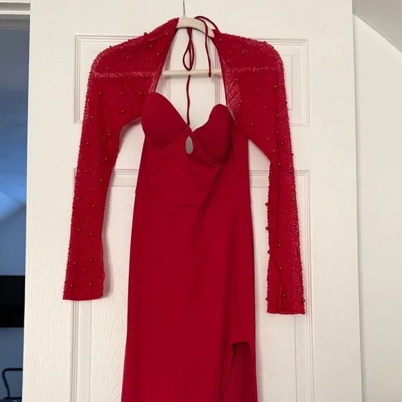 Chic Long Sleeve Red Dress - Picture 3 of 7